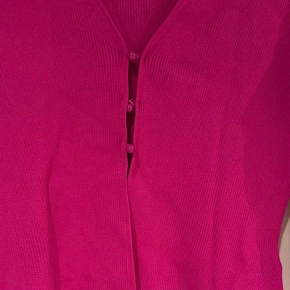 Express Fuchsia Ribbed Top - Picture 3 of 5
